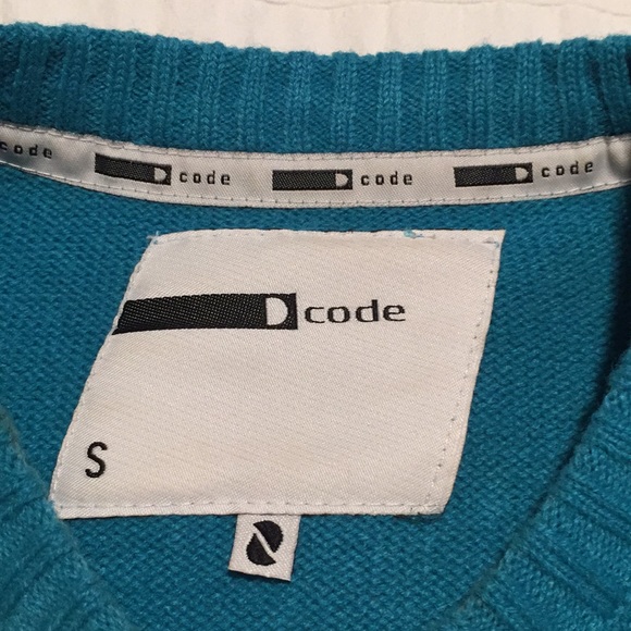 Men’s Sweater - Picture 2 of 7